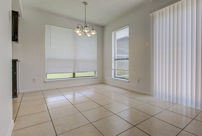 Building Photo - 1200 Westcott Dr