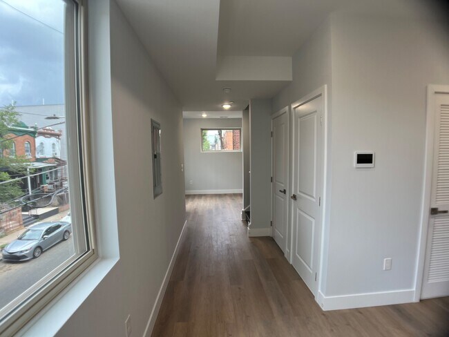 Building Photo - 3221 N 13th St