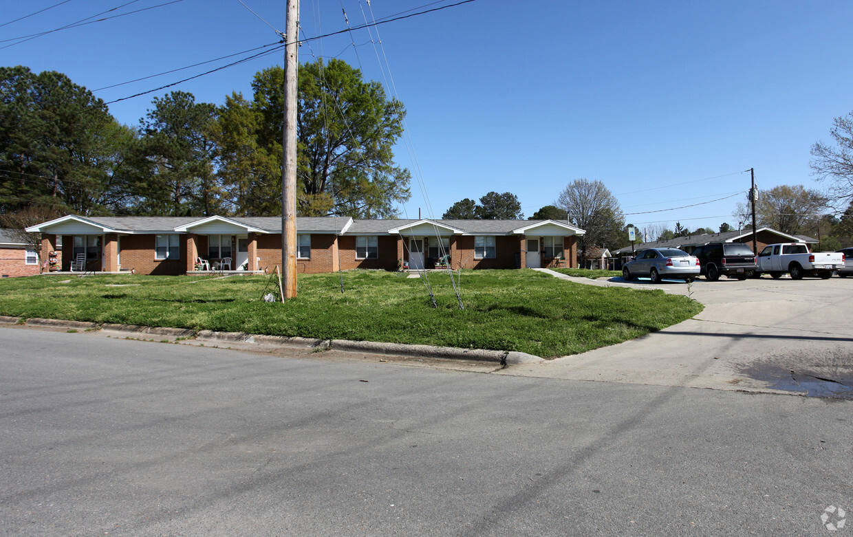 Building Photo - Canady Court
