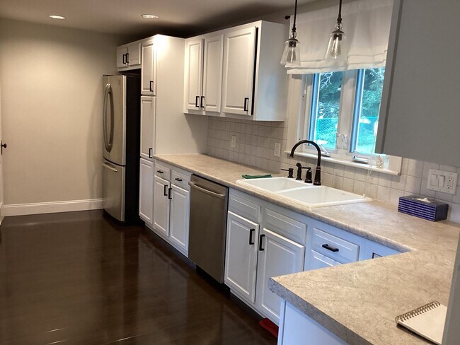 Foto del edificio - 724 Lynnfield St