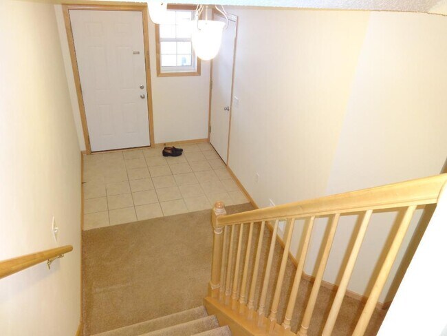 Building Photo - 6546 Merrimac Ln N