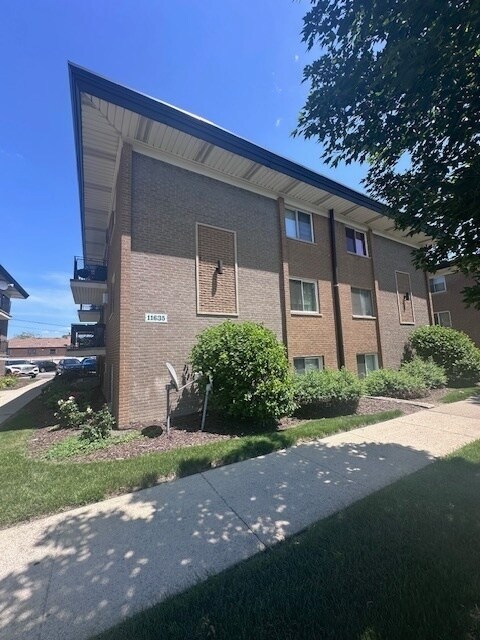 Foto principal - 11635 S Pulaski Rd