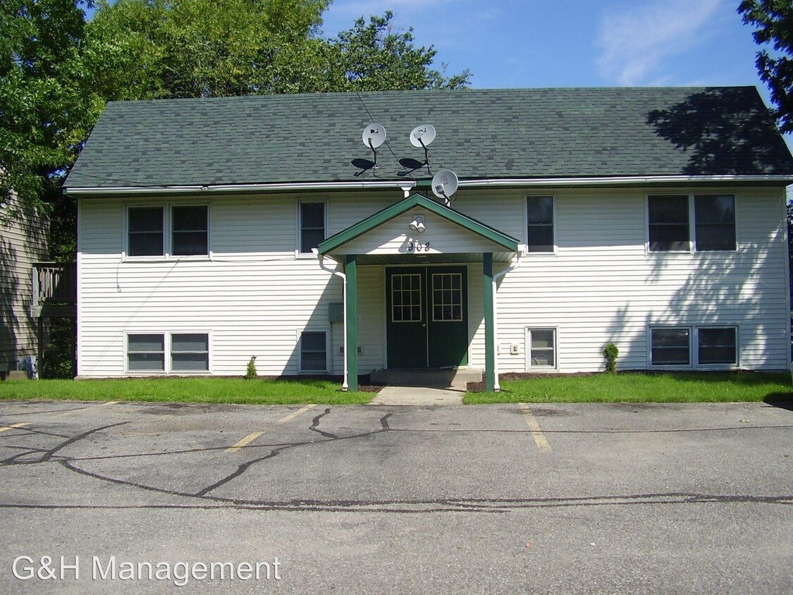 908 1st St SW Unit 1, Faribault, MN 55021 Room for Rent in Faribault