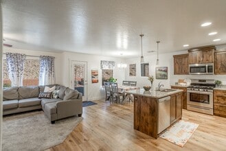 Building Photo - 6119 Zelda Dr