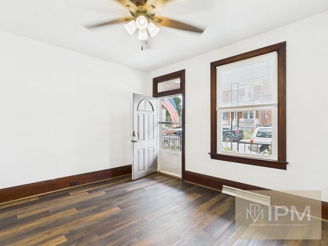 Foto del edificio - 1/2 OFF 1st Months Rent! Available Now!  D...