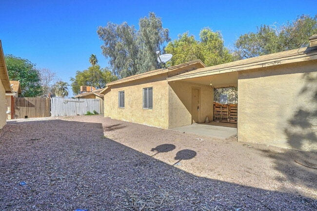 Photo - 9316 E Balsam Ave House