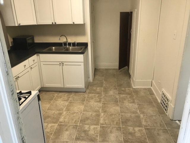 Building Photo - 616 Kimball Ave