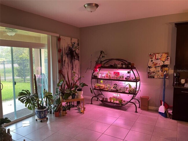 Foto del edificio - 775 Maple Leaf Loop