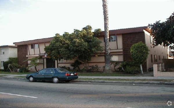 Primary Photo - Lomita Terrace