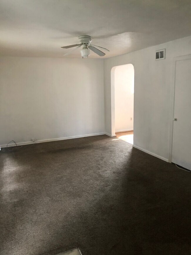 Building Photo - 20170 Priday Ave