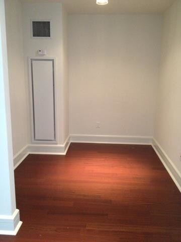 Foto del edificio - 60 Riverside Dr