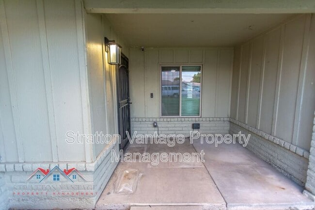 Building Photo - 3438 W Juniper Ave
