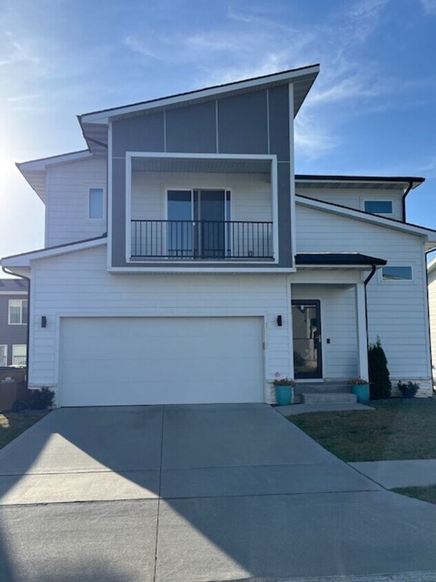 Primary Photo - Check out this gorgeous two story modern s...