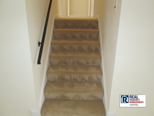 Building Photo - 7301 Sheffield Dr