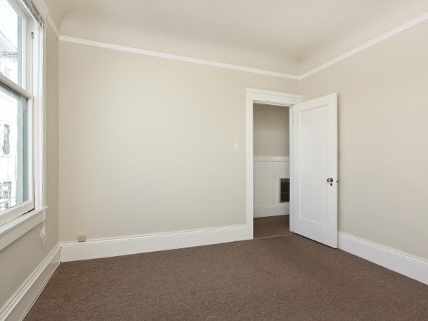 Interior Photo - 472 Union St