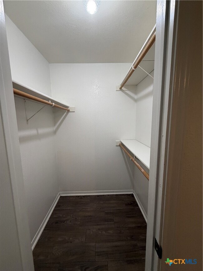 Foto del edificio - 802 Hackberry St