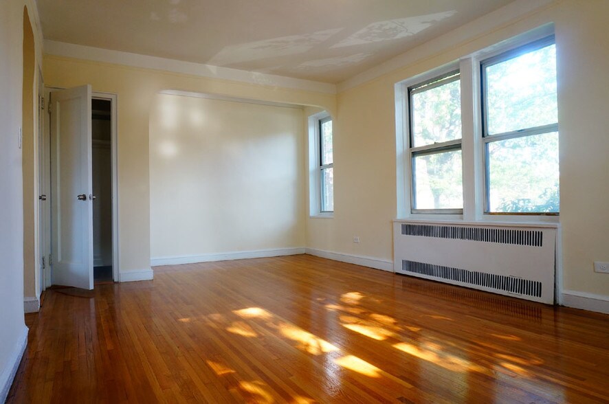 10920 71st Rd, Queens, NY 11375 Apartments in Queens, NY