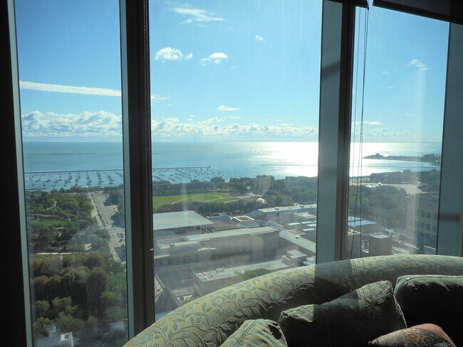 Foto del edificio - 60 E Monroe St