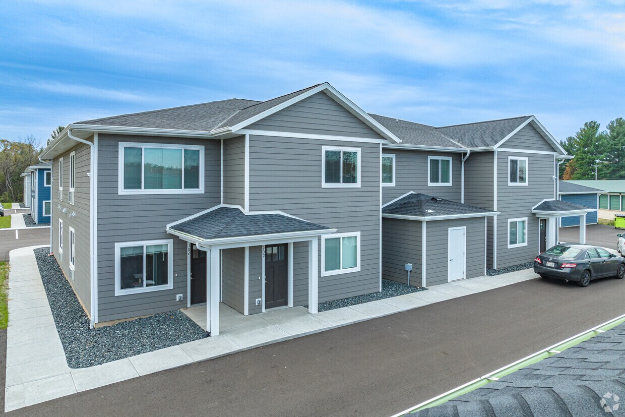 2508 118th St Unit 102, Lake Hallie, WI 54729 Apartments in Lake