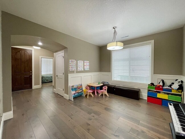 Building Photo - Bethany 4Bd/3Ba + Bonus Room House in Thom...