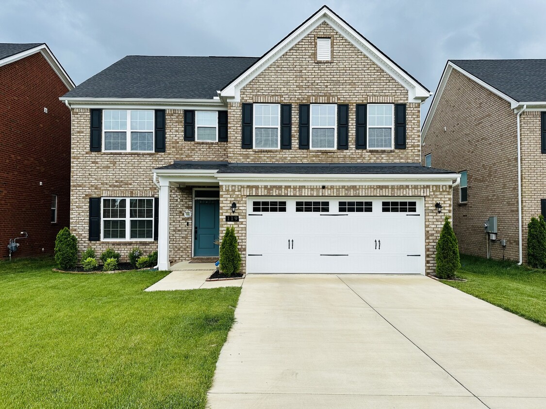 Primary Photo - 119 Clavie Crew Ln
