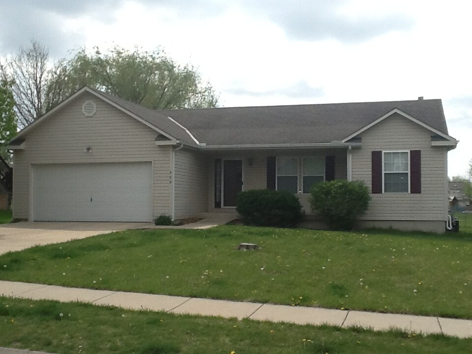 Primary Photo - 439 W Meadowlark St
