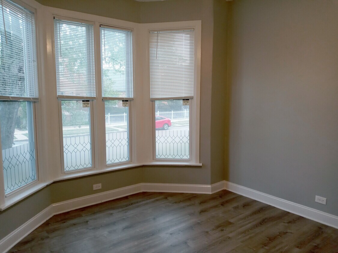 Foto principal - 6606 S Evans Ave