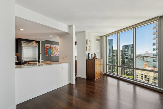 Building Photo - 355 1st St
