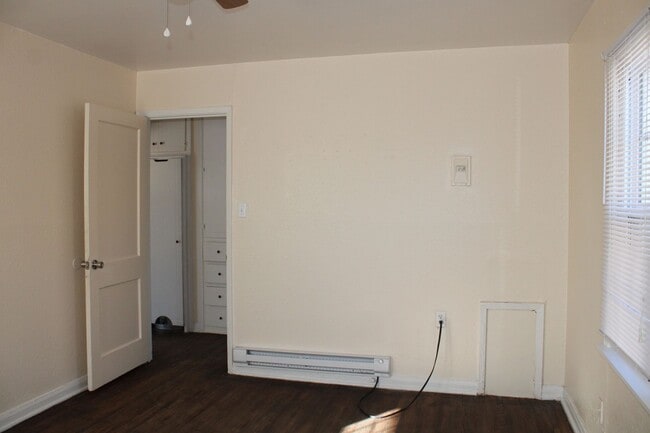 Foto del edificio - Close to Tinker * Promo First Full Month Free!