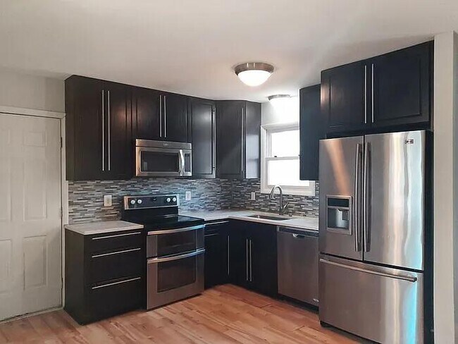 Foto del edificio - 690 San Gabriel Rd