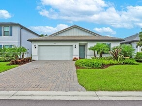 Building Photo - 3041 Hibiscus Ave