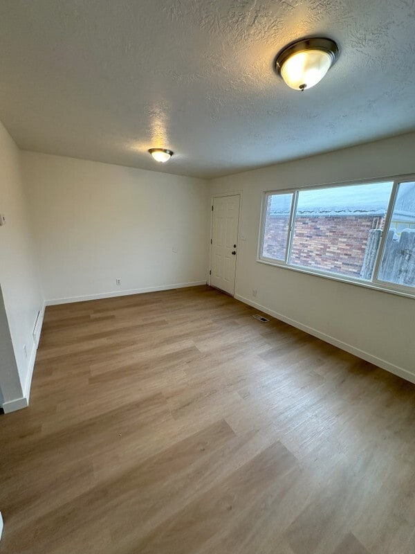 Building Photo - 725 S 1000 W