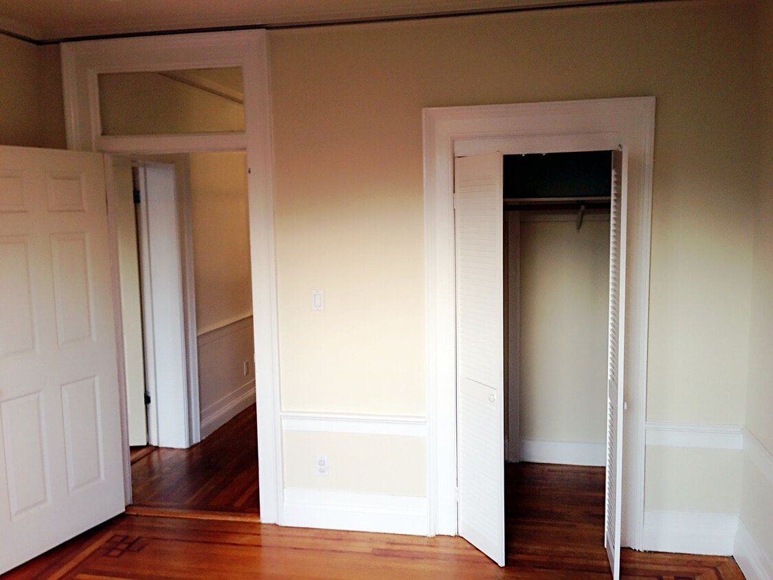 Foto del edificio - Room for rent!