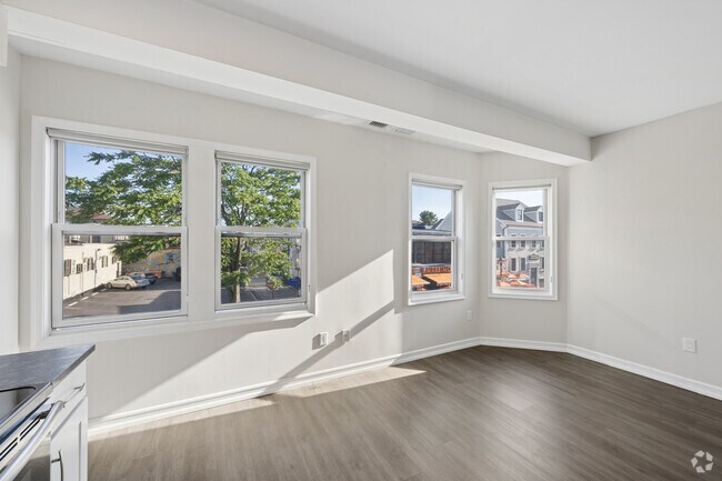 1BR, 1BA - 500SF - Living Room - The Bradford