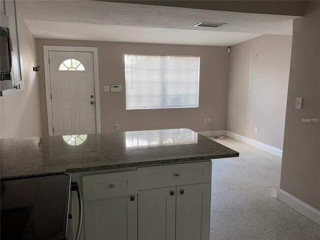 Building Photo - 920 7th St N