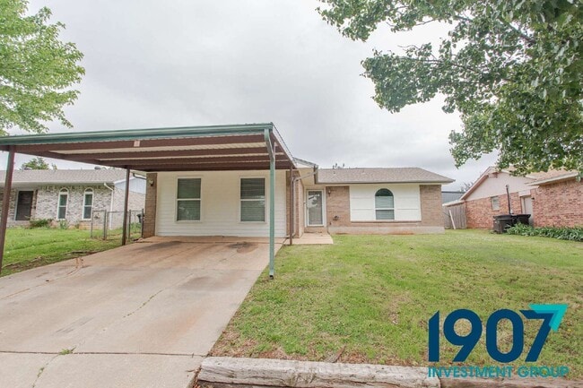 Building Photo - 1852 Sunrise Dr