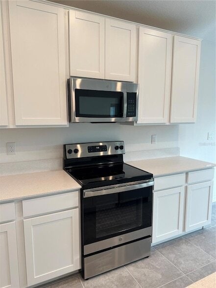 Building Photo - 355 Loch Ct