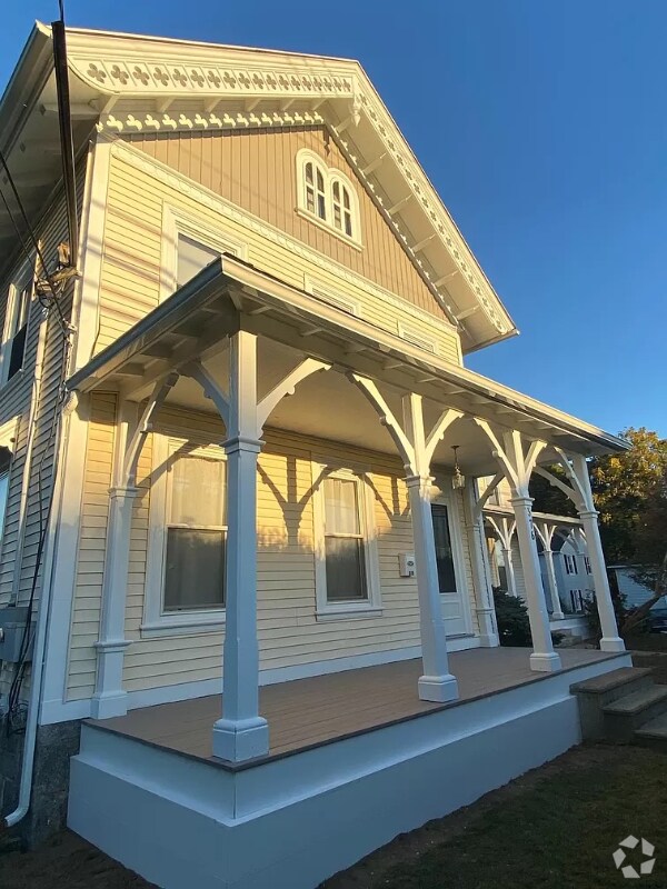 Apartments for rent in Watertown CT with Hardwood Floors 1 Rentals