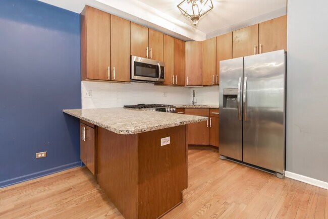 Foto del edificio - 2717 N Sawyer Ave