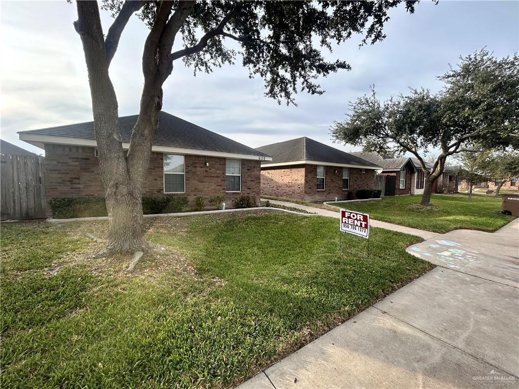 Foto principal - 609 S Logan Dr