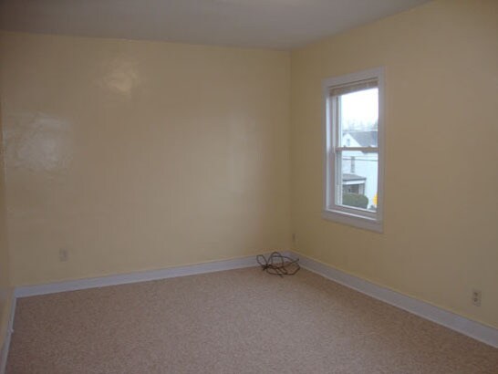 Huge living room! - 130 N Shenango St