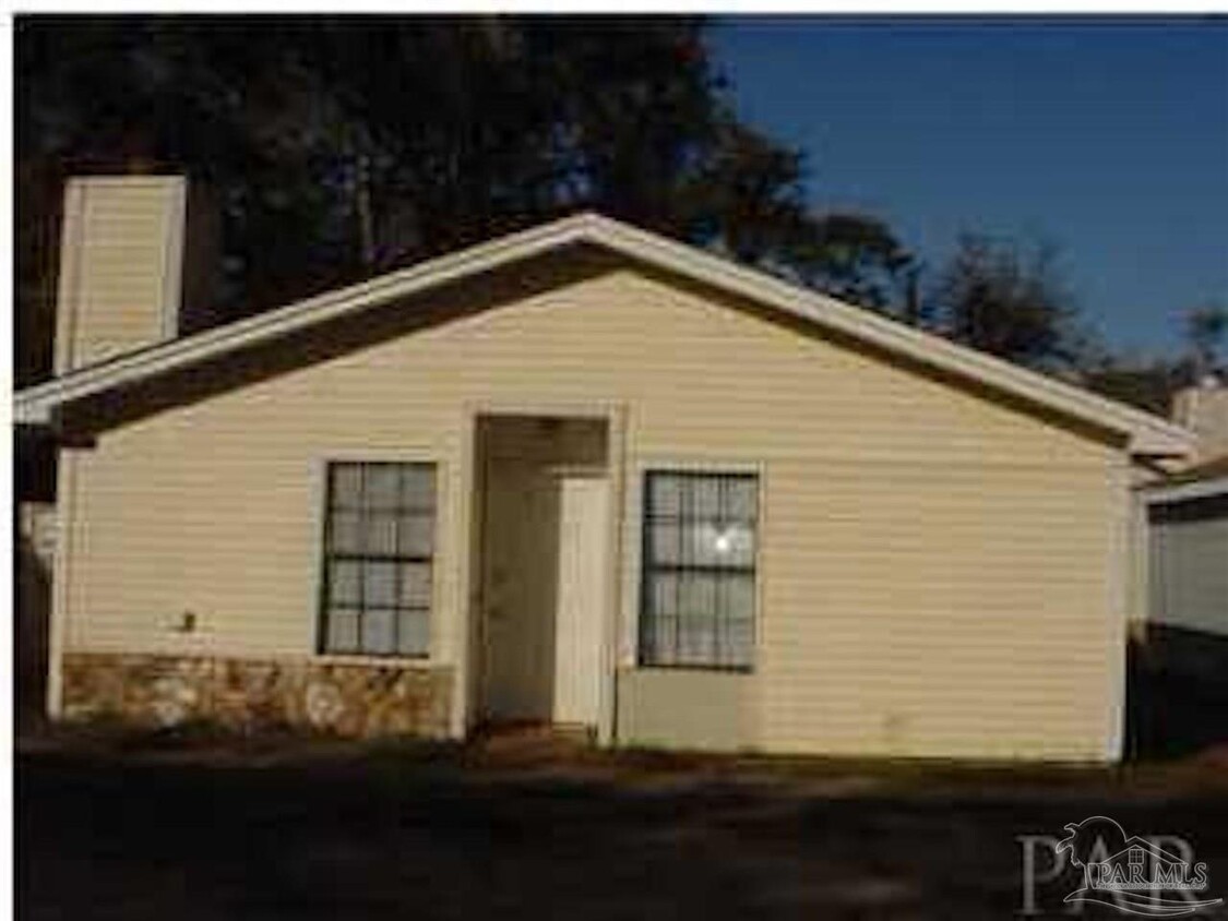 Primary Photo - 8210 Kipling St