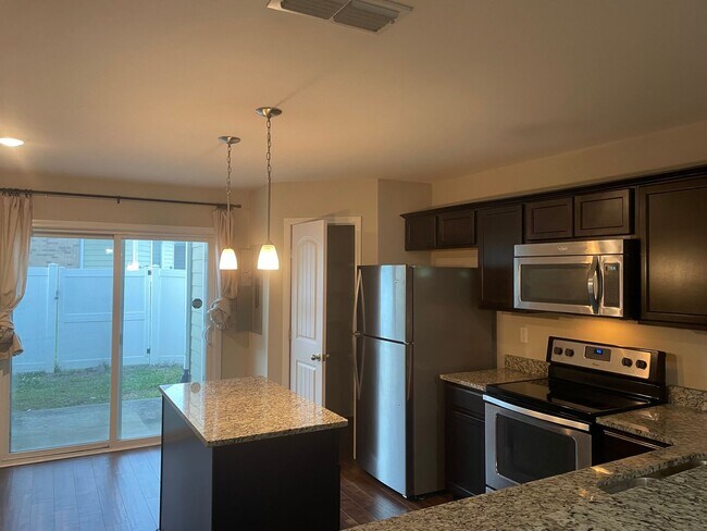 Foto del edificio - Beautiful Goodlettsville Condo Rental – 2 Bed, 2.5 Bath