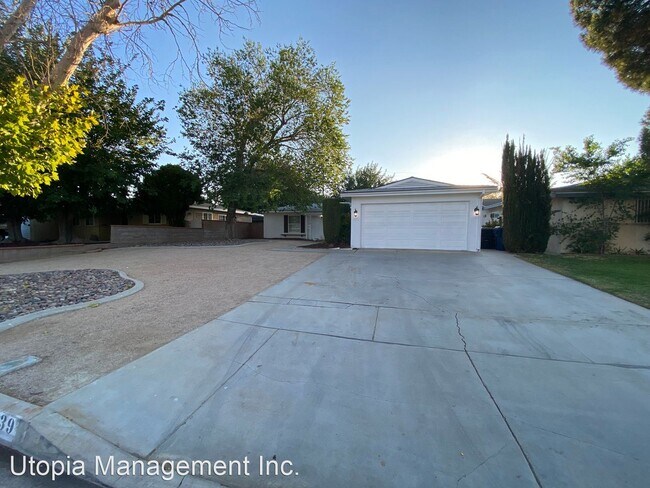 Foto del edificio - 4 br, 2 bath House - 44939 16th St. West