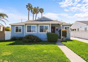 Building Photo - 23902 Janet Ln