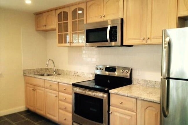 Foto del edificio - 175 Concord Ave