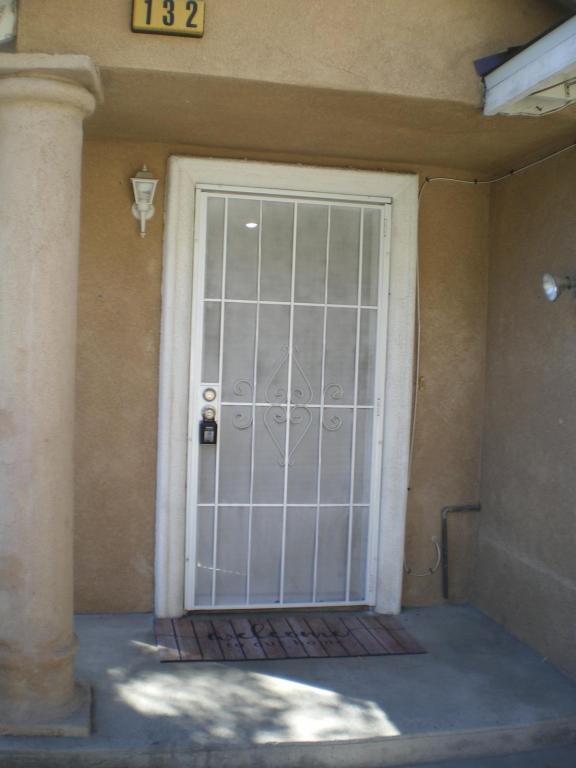 Primary Photo - 132 N. Victoria Ave.