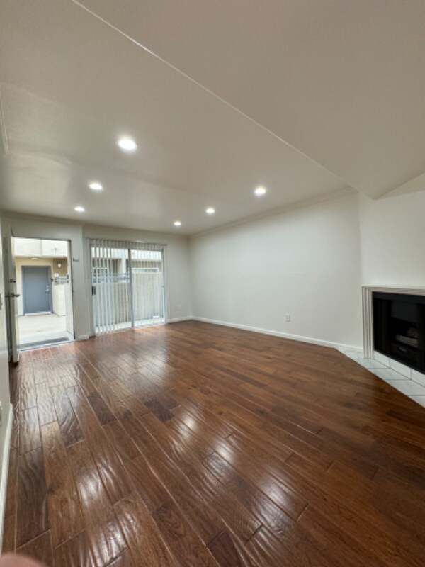 Foto del edificio - 13022 Riverside Dr