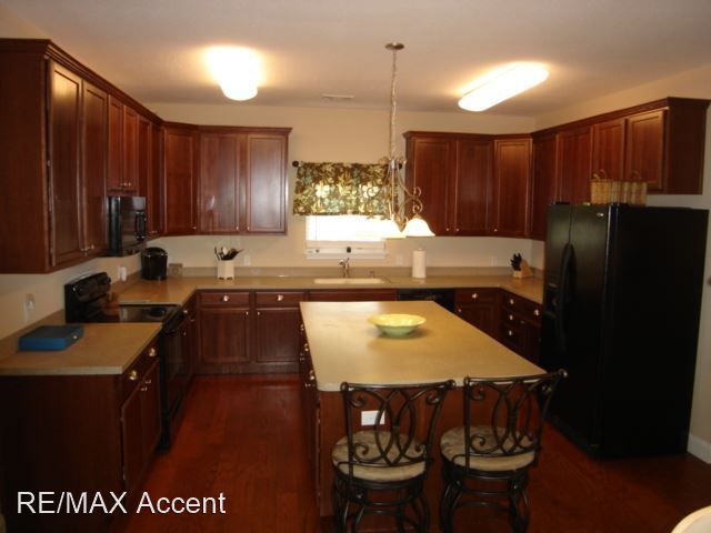 Building Photo - 5 br, 3 bath House - 120 Tupelo Trail