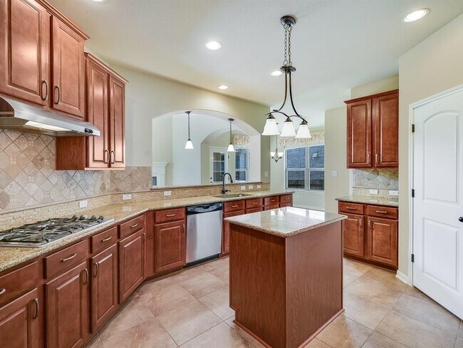 Building Photo - 12317 Montclair Bend